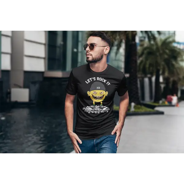 Junger Mann trägt ein Rock T-Shirt für Männer mit Smiley Design-Lets Rock It.