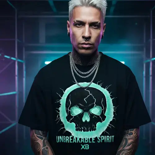 Mann in Studio trägt Rock T-Shirt für Männer mit Skull-Design.