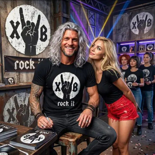 Rockstar trägt bei Autogrammstunde Premium Rock T-Shirt mit hochwertigem Typocore Design.