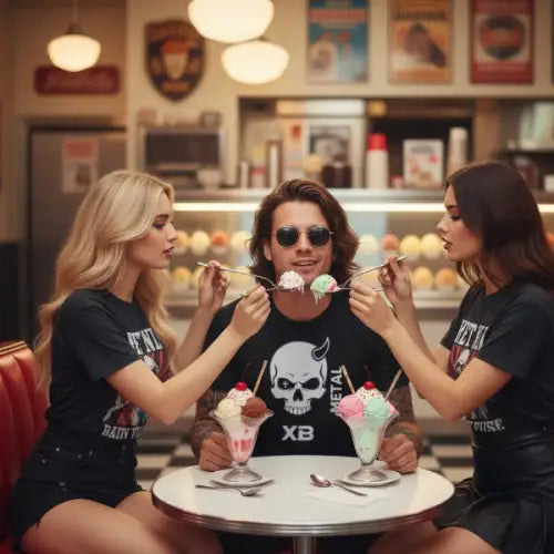 Rockstar wird mit Eis gefüttert und trägt ein Premium Rock T-Shirt für Männer mit Skull-Design.